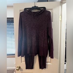 2 Piece Women’s Jogger Set